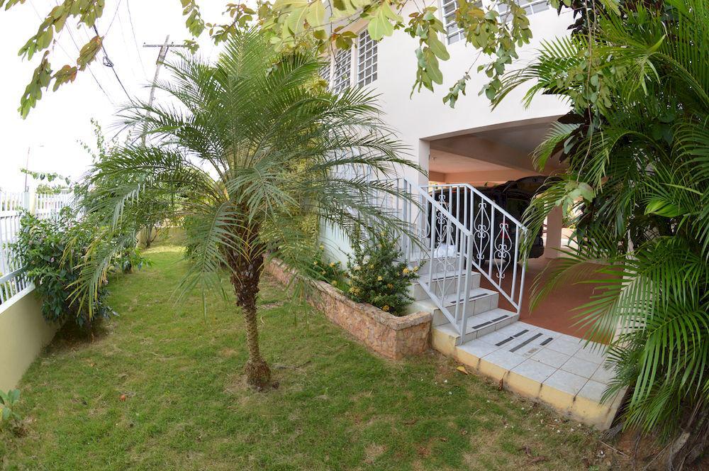 Bed and Breakfast Wssm Surf House Aguadilla Esterno foto