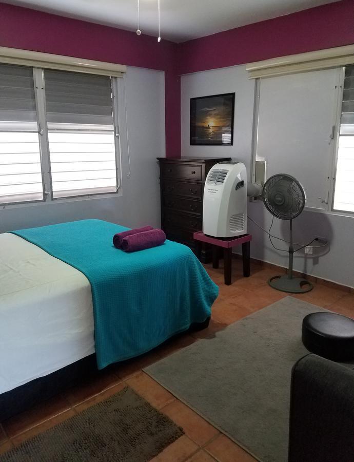 Bed and Breakfast Wssm Surf House Aguadilla Esterno foto