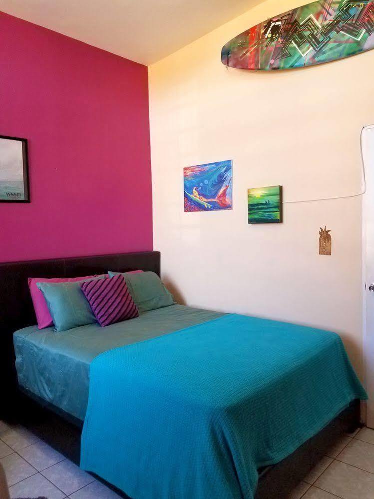 Bed and Breakfast Wssm Surf House Aguadilla Esterno foto
