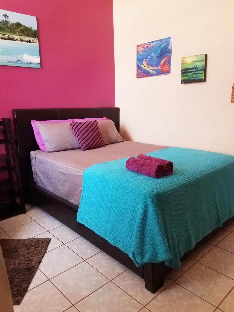 Bed and Breakfast Wssm Surf House Aguadilla Esterno foto